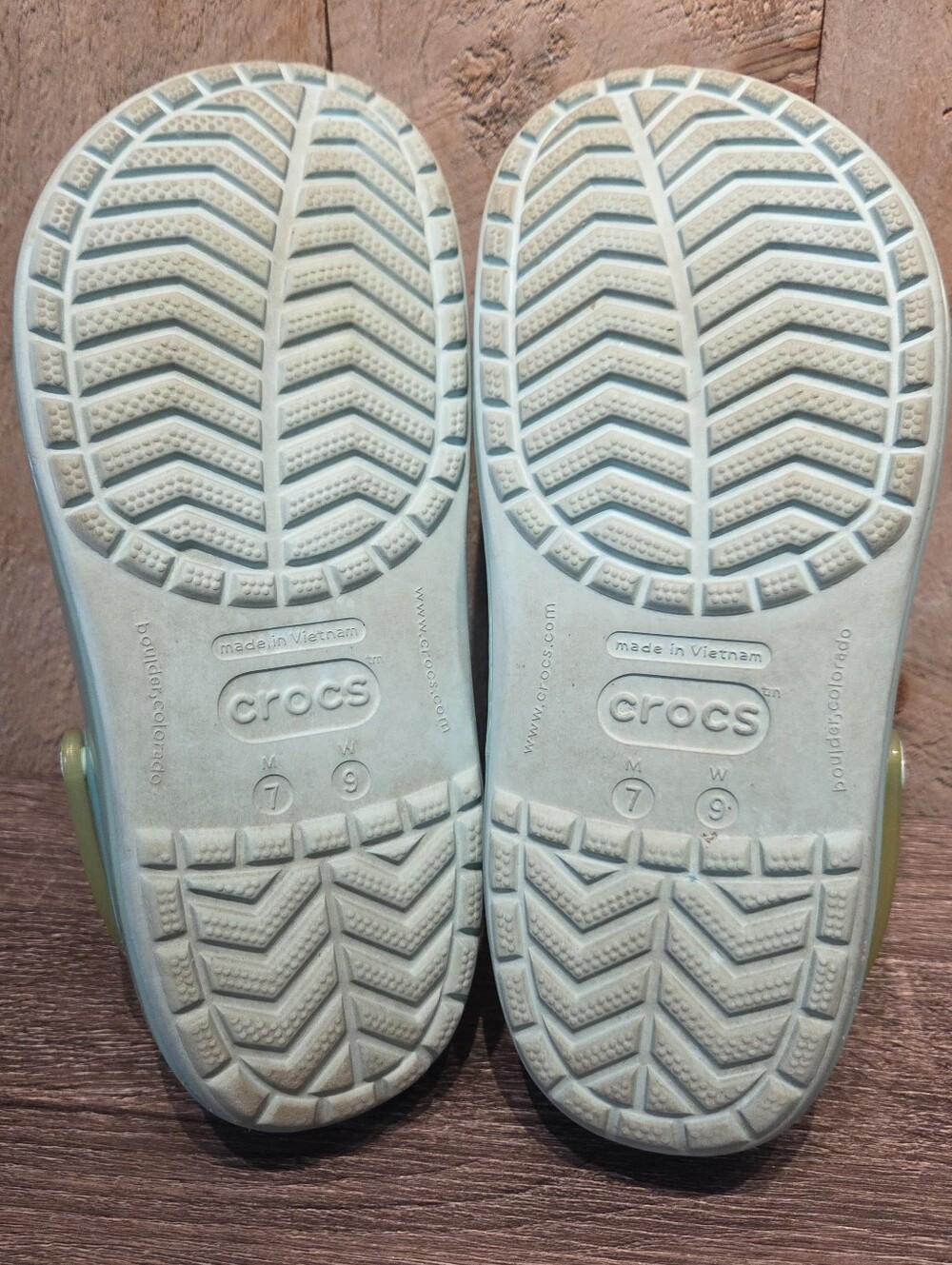 Crocs Crocband Ice Pop Clogs Ice Blue/Green RARE Fun Unique Color Size 7M 9W - Picture 8 of 9